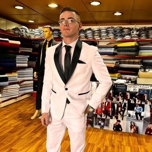 Meet your Posher, Jason